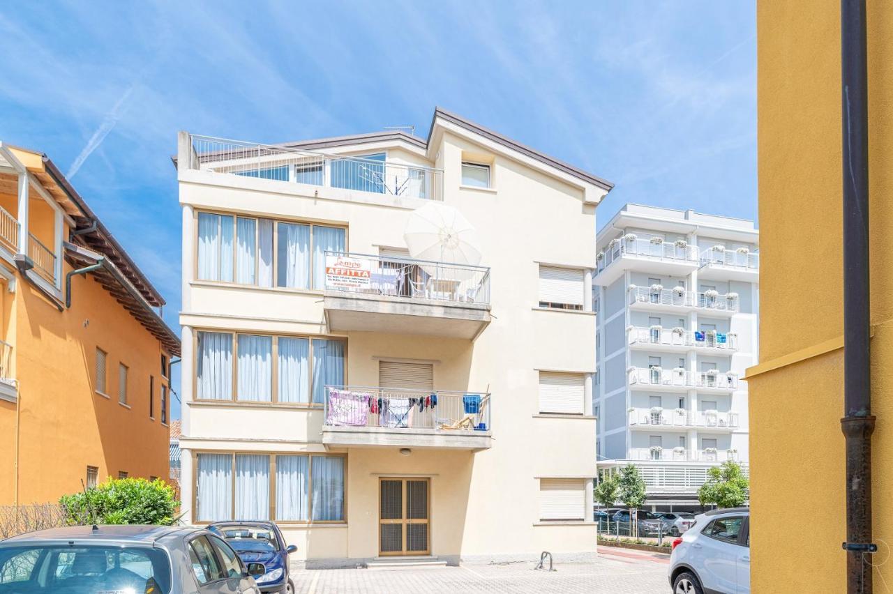 Apartamento Zenith Lido di Jesolo Exterior foto