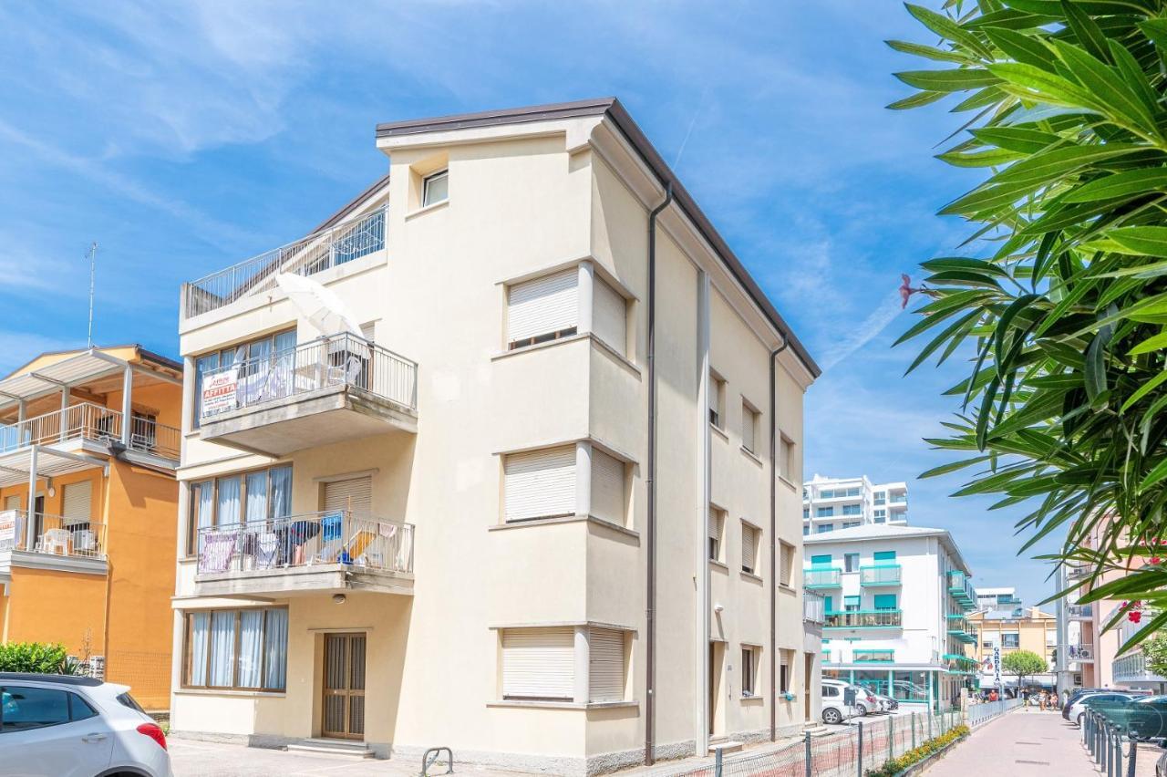 Apartamento Zenith Lido di Jesolo Exterior foto